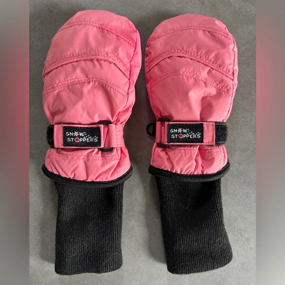Snow Stoppers Pink Mittens with long black cuffs Girls Small